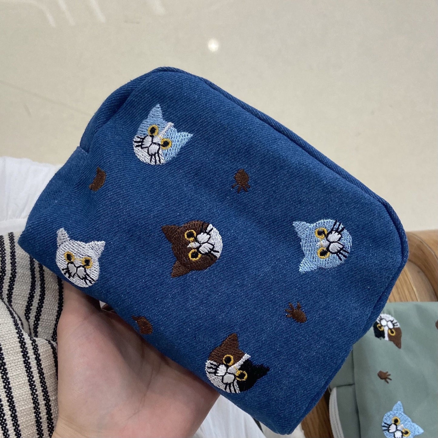Cute Cat Embroidery Coin Purse Makeup Bag Cute Travel Pouch