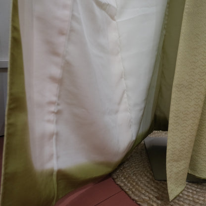 Vintage Japanese Kimono – Soft Sage Green Silk Haori Jacket – Traditional Floral Crest
