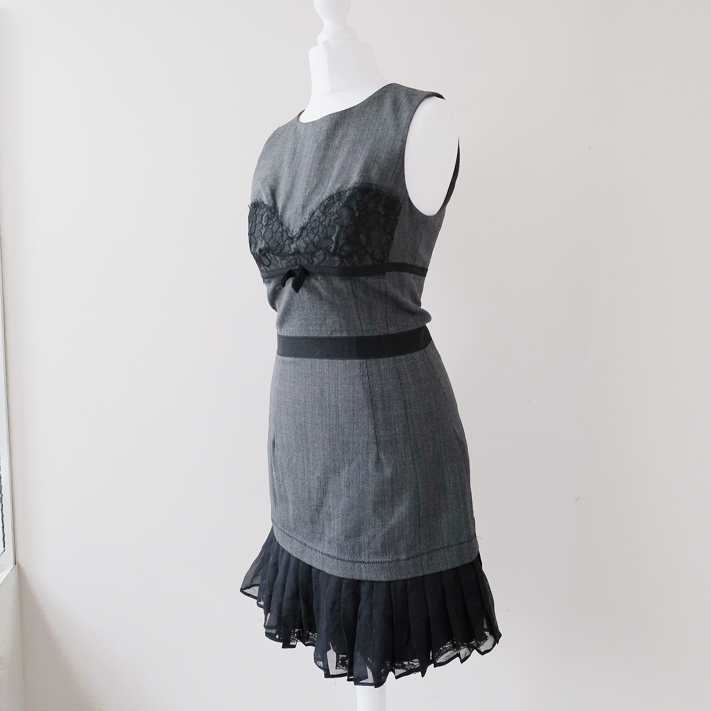 Vintage Dolce & Gabbana Wool Blend Mini Dress with Lace Detail – Size IT 38