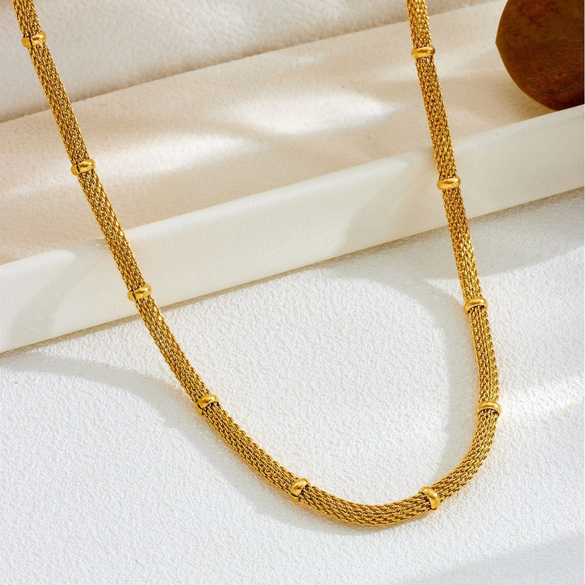 Signature Minimal Gold Chain – Sleek Everyday Luxe Necklace